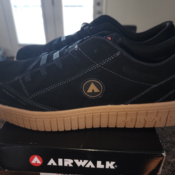 Men Black Suede Airwalk Shoes - Picture 5 of 5